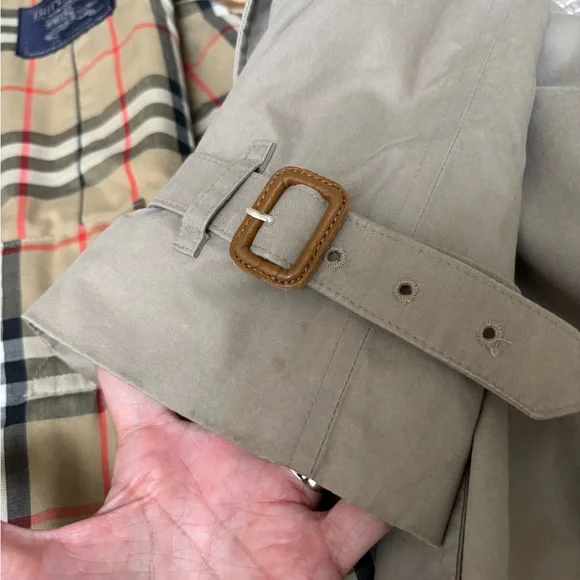 BURBERRYS Vintage Classic Tan Trench Coat- 8 Long - Picture 17 of 17